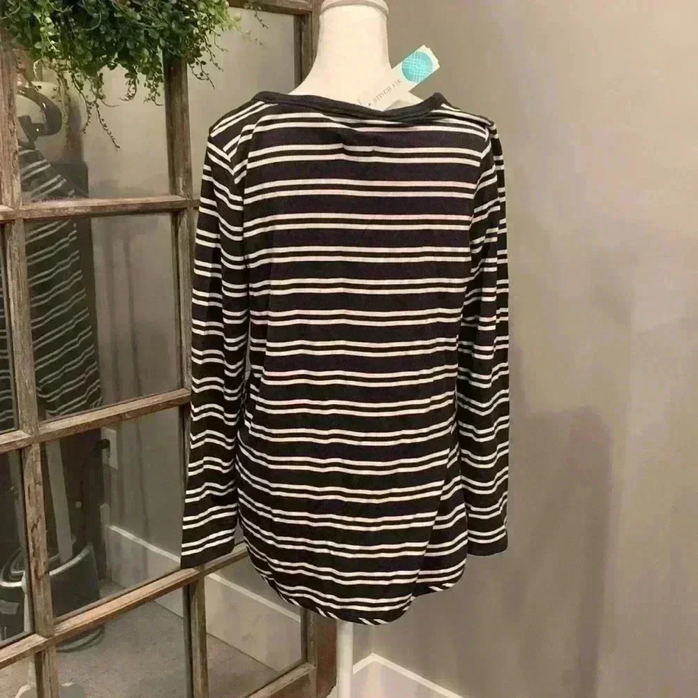 Market & Spruce Zansia Curved Hem French Terry Knit Top - Picture 3 of 5